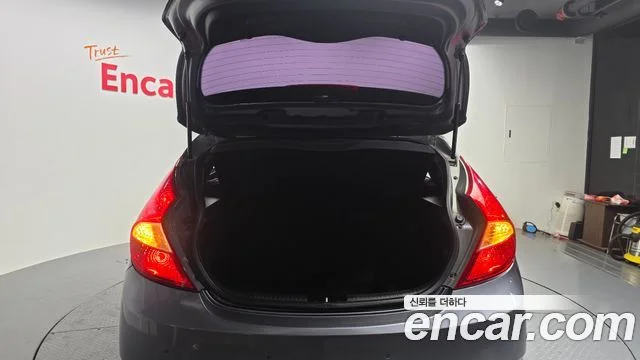 2014 Hyundai 엑센트(신형)