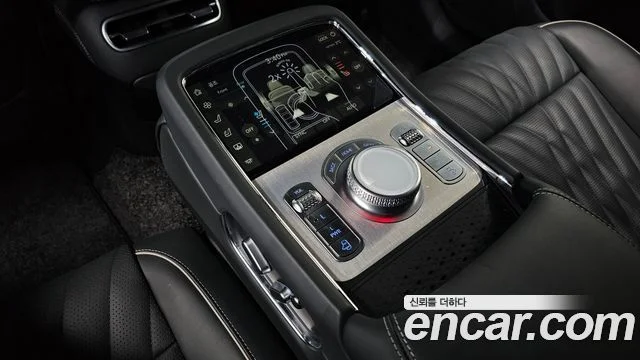 2022 Genesis G90 (RS4)