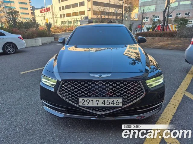 2020 Genesis G90