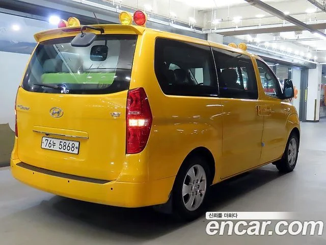 2019 Hyundai Grand Starex (New)