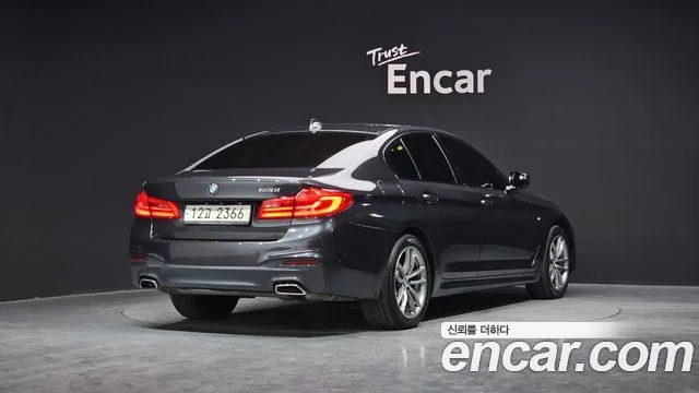 2017 BMW 5 Series (G30)