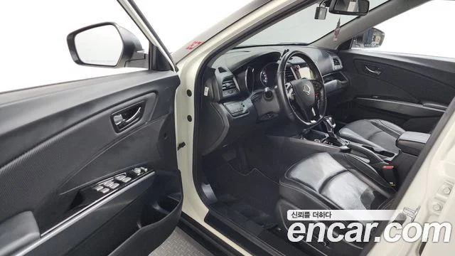 2019 KG Mobility Tivoli Armour