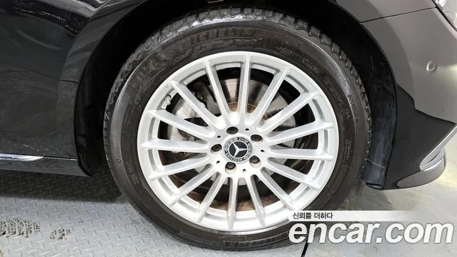 2022 Mercedes-Benz E-클래스 W213