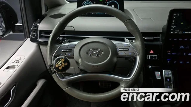 2023 Hyundai Staria