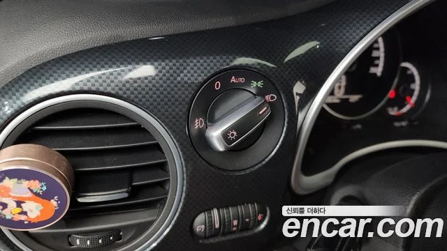 2014 Volkswagen 더 비틀