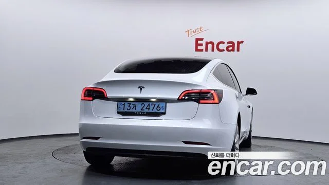 2020 Tesla Model 3
