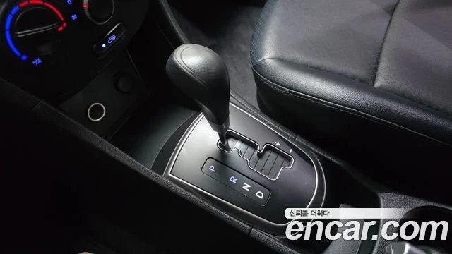 2015 Hyundai 엑센트(신형)