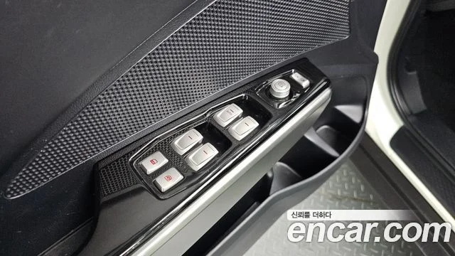 2015 KG Mobility Tivoli