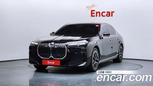 2024 BMW 7 Series (G70)