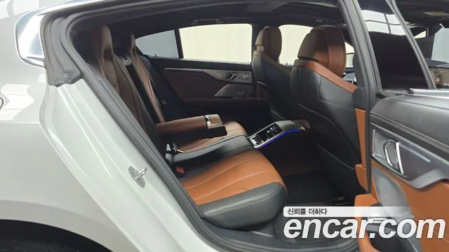 2020 BMW 8 Series (G15)