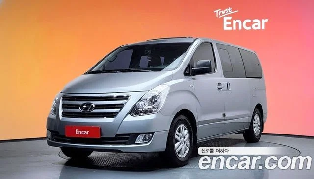 2017 Hyundai Grand Starex