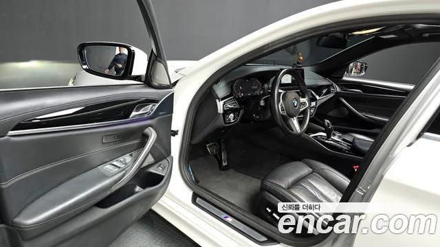 2020 BMW 5 Series (G30)