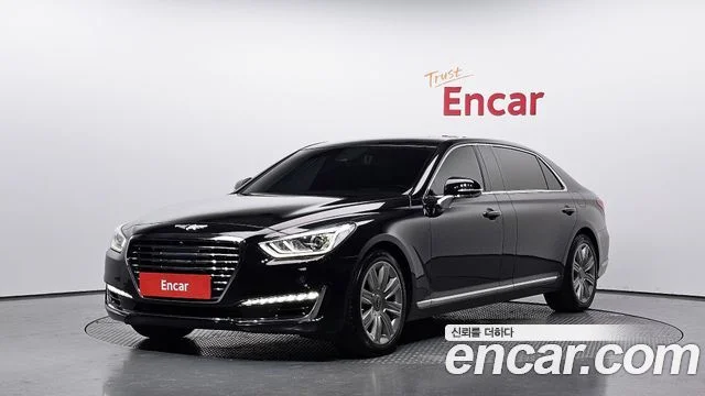 2018 Genesis EQ900