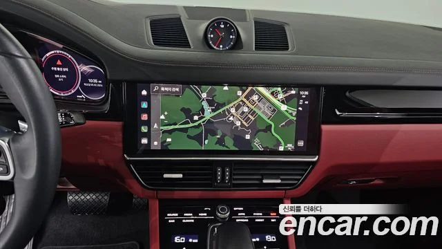 2023 Porsche 카이엔 (PO536)
