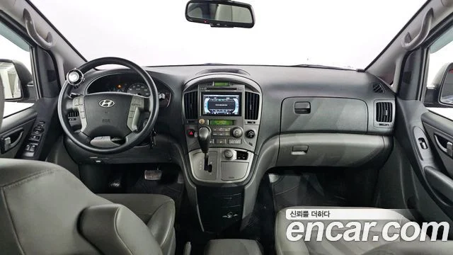 2015 Hyundai Grand Starex