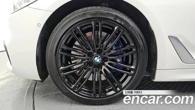 2018 BMW 5 Series (G30)