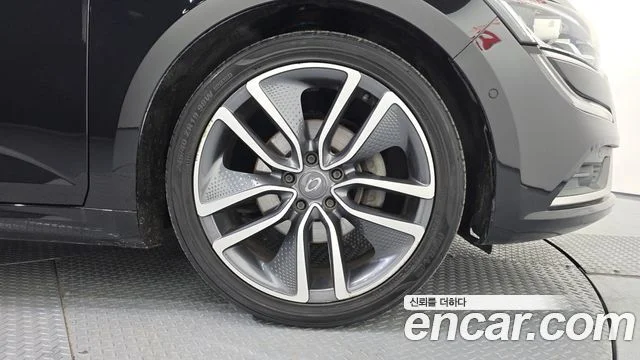 2016 Renault Korea SM6