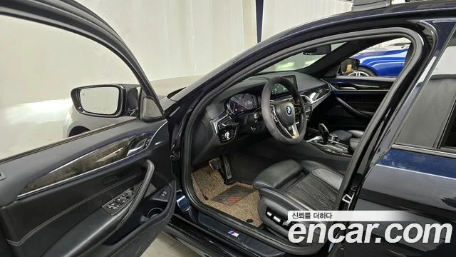 2017 BMW 5 Series (G30)