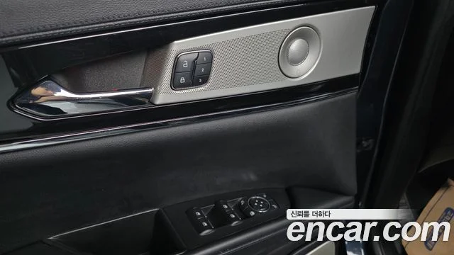 2021 Lincoln 노틸러스 1세대