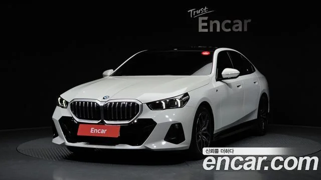 2023 BMW 5 Series (G60)