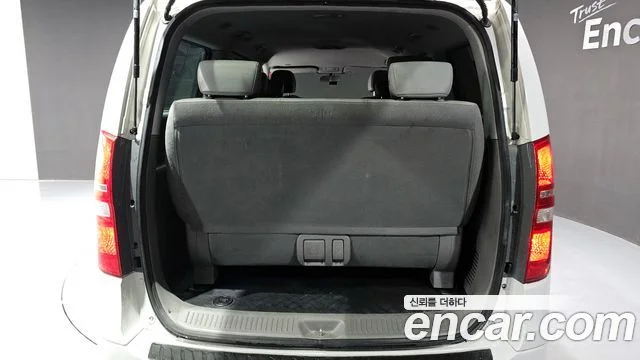 2019 Hyundai Grand Starex (New)