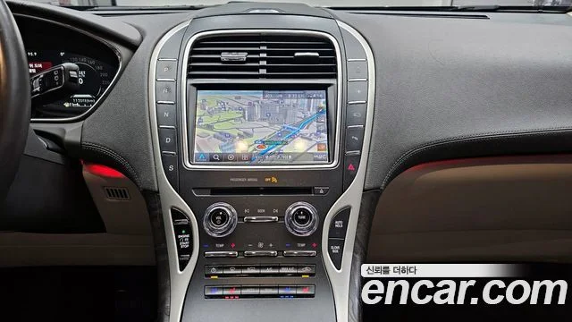 2020 Lincoln 노틸러스 1세대