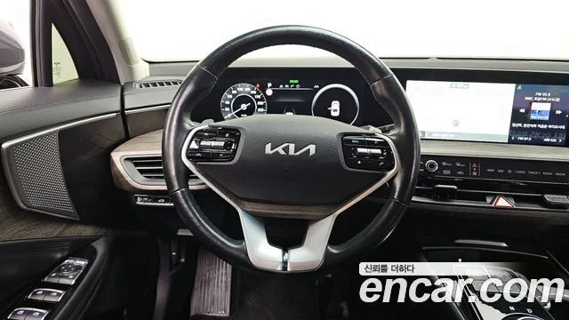 2021 Kia K8