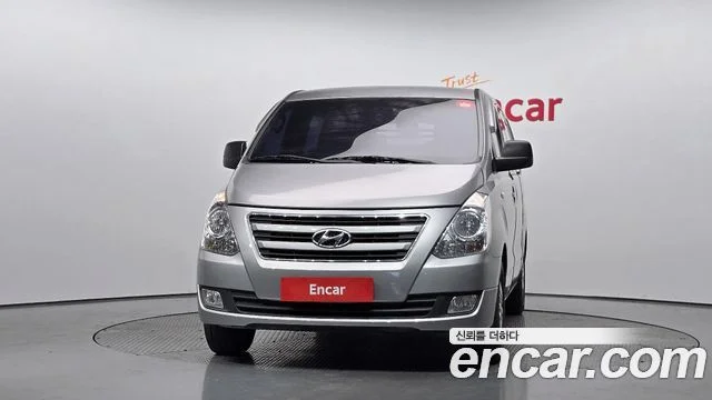 2016 Hyundai Grand Starex