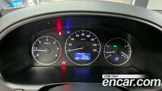 2017 Hyundai Grand Starex