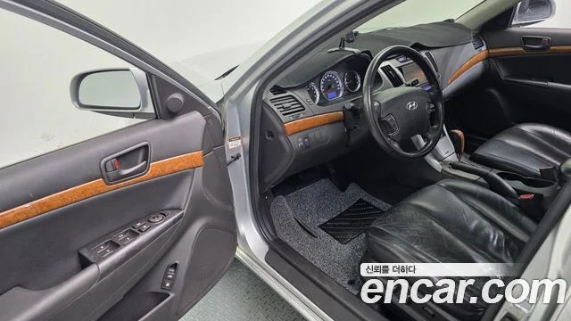 2008 Hyundai NF Sonata Transform