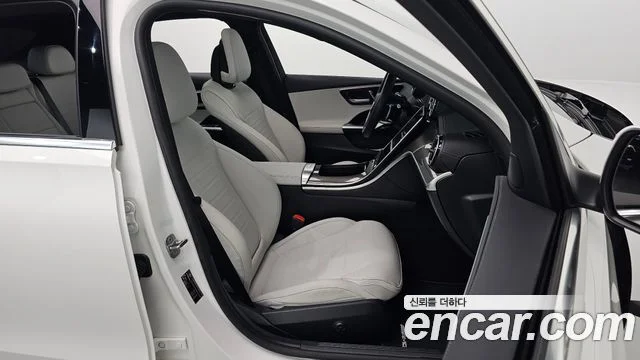 2024 Mercedes-Benz C-클래스 W206