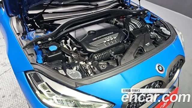 2022 BMW 1 Series (F40)