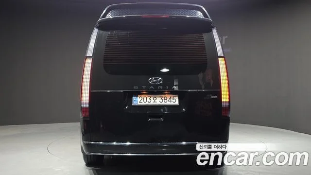 2023 Hyundai Staria