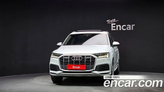 2020 Audi Q7 (4M)