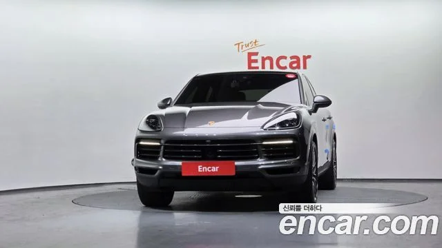 2022 Porsche 카이엔 (PO536)