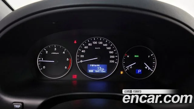 2019 Hyundai Grand Starex (New)