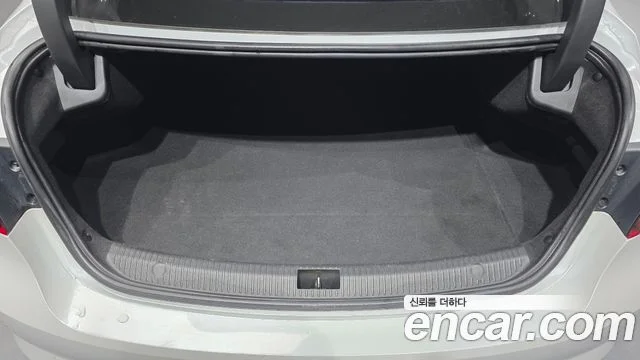 2016 Renault Korea SM6