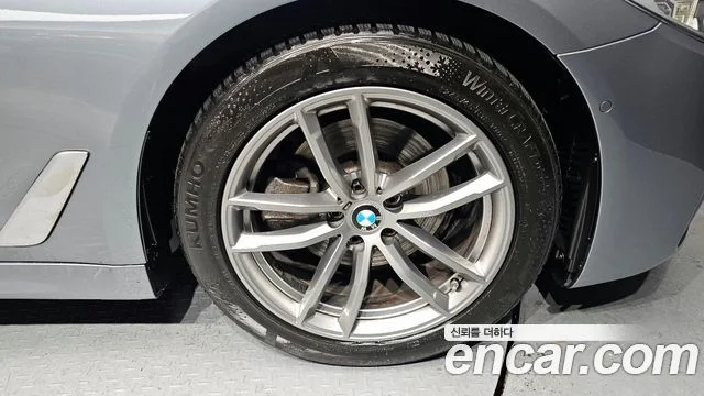 2018 BMW 5 Series (G30)