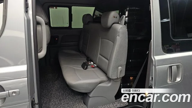 2020 Hyundai Grand Starex (New)