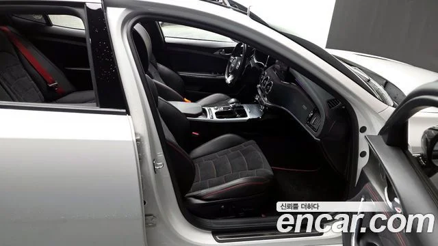 2022 Kia Stinger Meister