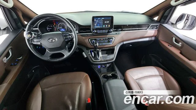 2018 Hyundai Grand Starex (New)