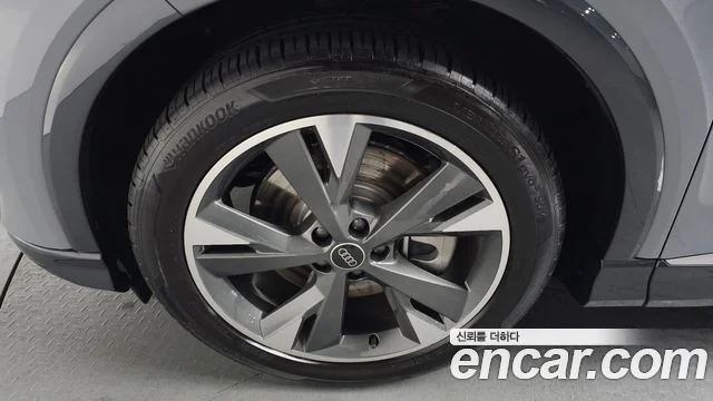 2023 Audi Q4 e-트론 (F4)