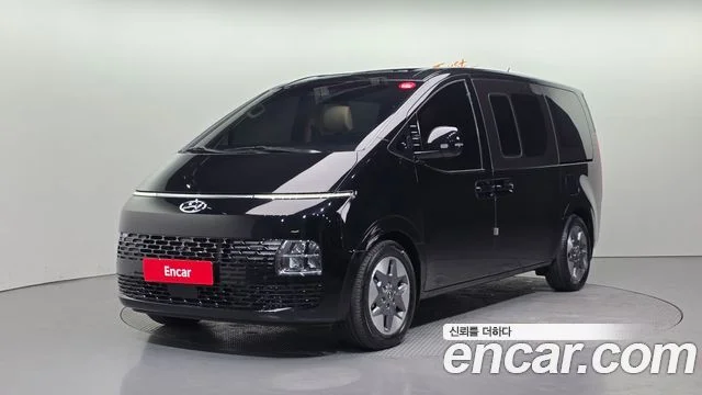 2024 Hyundai Staria