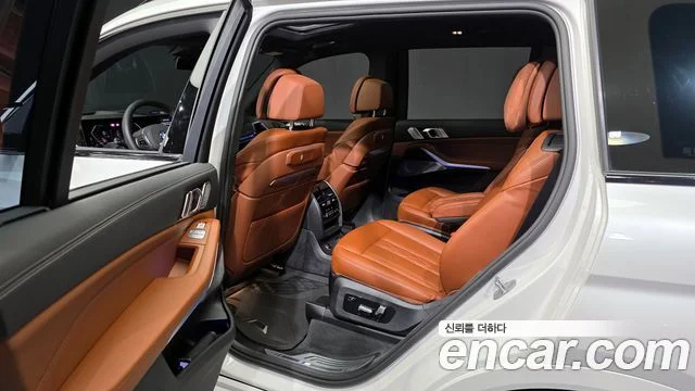 2025 BMW X7 (G07)