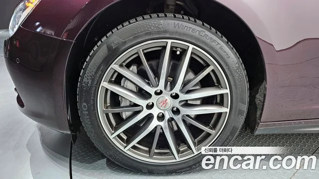 2016 Maserati 기블리