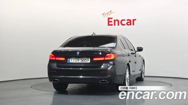 2021 BMW 5 Series (G30)