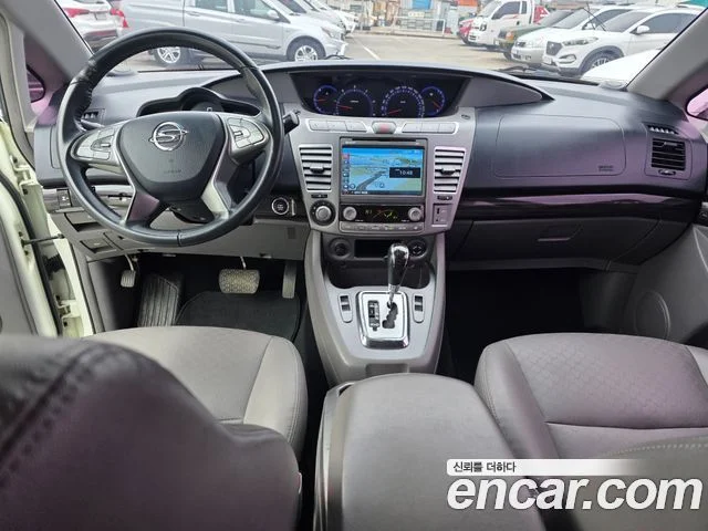 2016 KG Mobility 코란도 투리스모