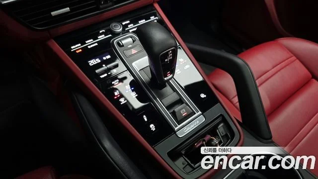 2021 Porsche 카이엔 (PO536)