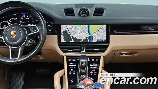 2021 Porsche 카이엔 (PO536)