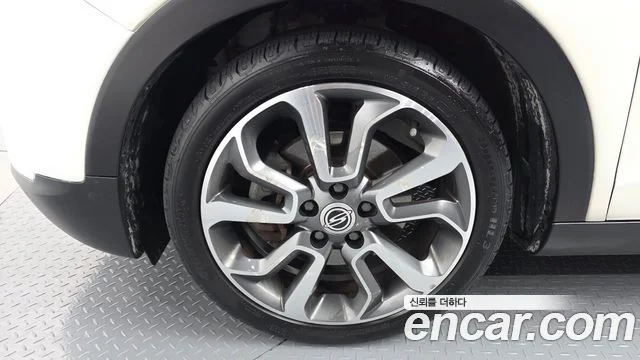 2015 KG Mobility Tivoli